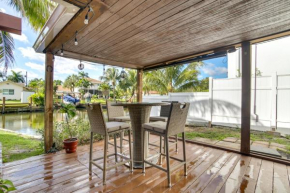 Canal Side Retreat with Dock, By Hollywood Boardwalk